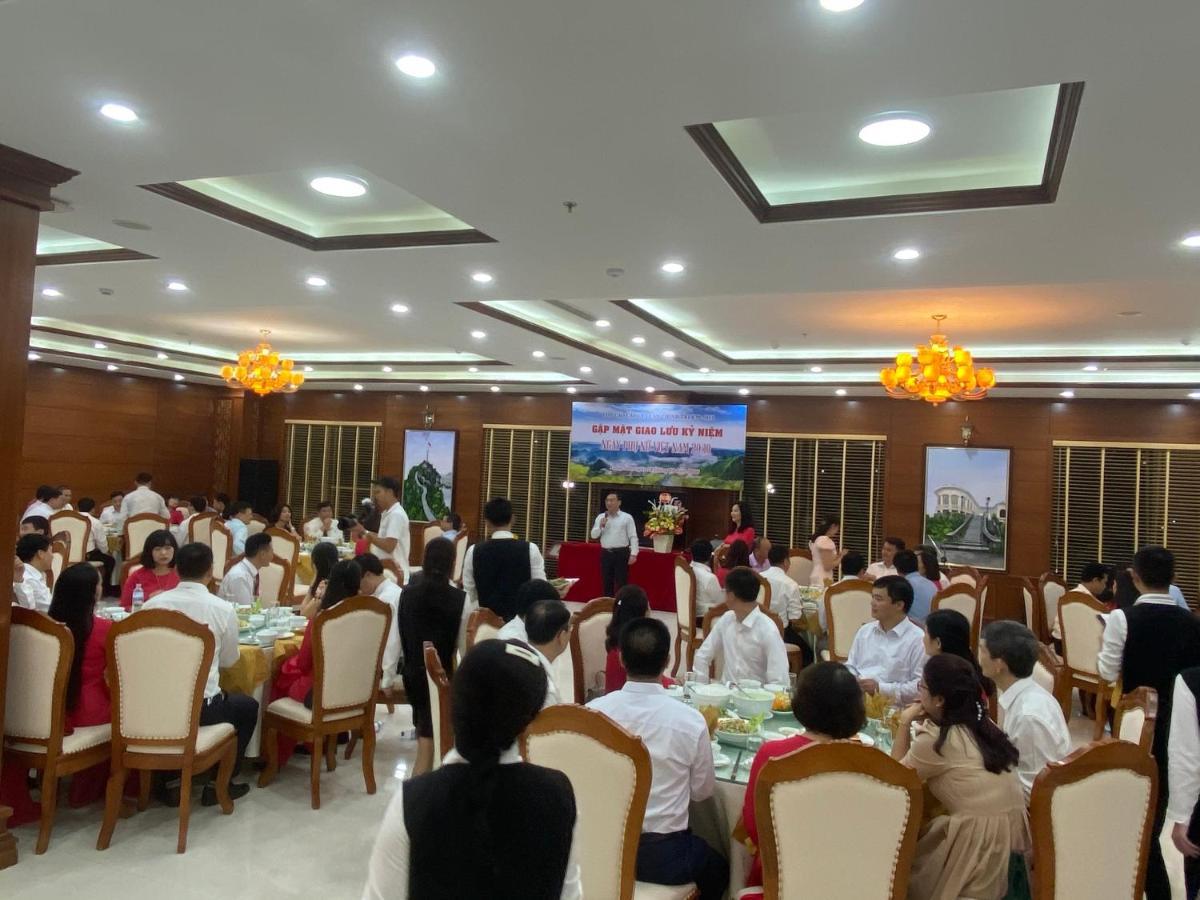 Khách Sạn A1 Lạng Sơn Exterior foto